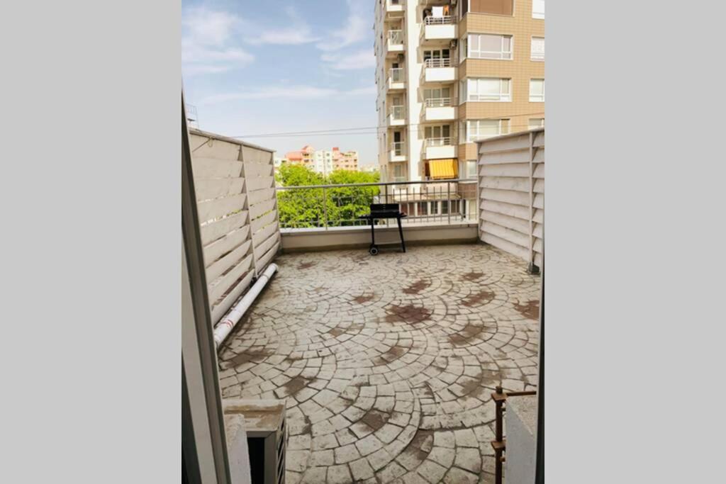 Ferienwohnung Large Studio In Studentski Grad With Huge Terrace Sofia Exterior foto